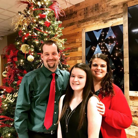 Meet your Posher, Lydia - Picture 1 of 1